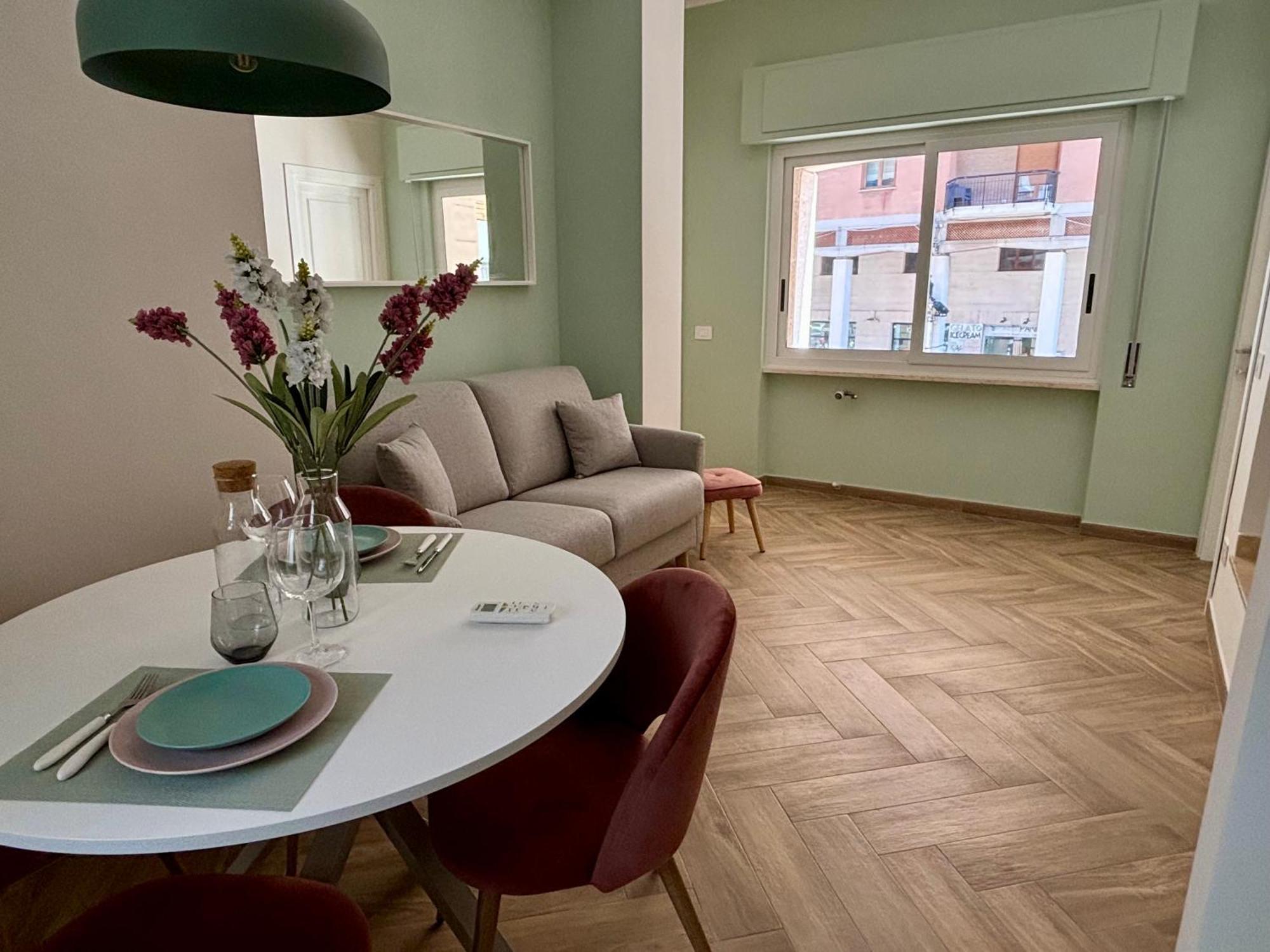 Corso Marconi Boutique Apartment - Luxury Central Apartment Next To The Port チビタベッキア エクステリア 写真